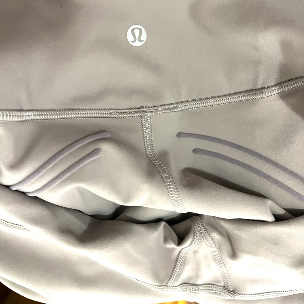 Lululemon Get In Line Super High Rise Tight size 6 - Picture 11 of 14